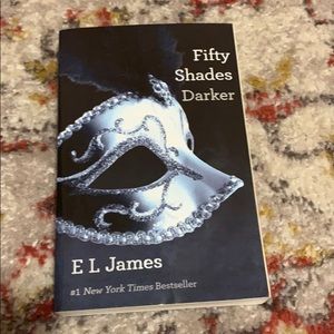 FIFTY SHADES DARKER